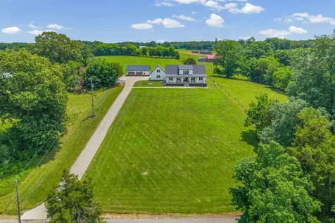 2947 Ellis Road Cedar Hill TN 37032