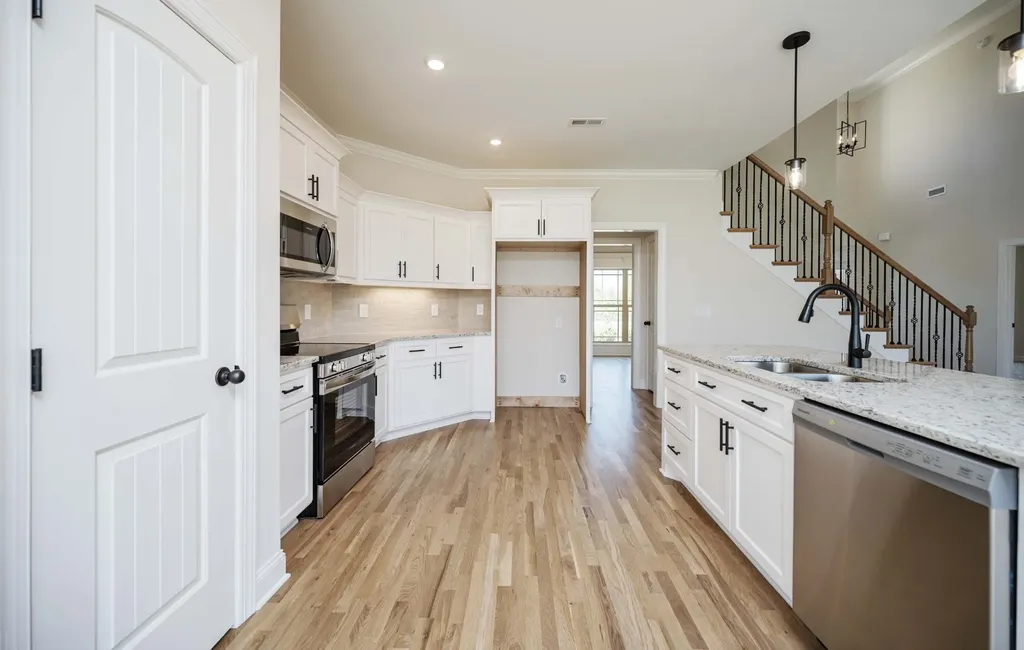 5414 Walnut Farms Boulevard Christiana TN 37037