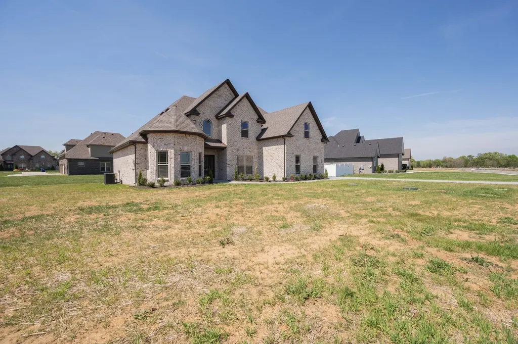 5414 Walnut Farms Boulevard Christiana TN 37037