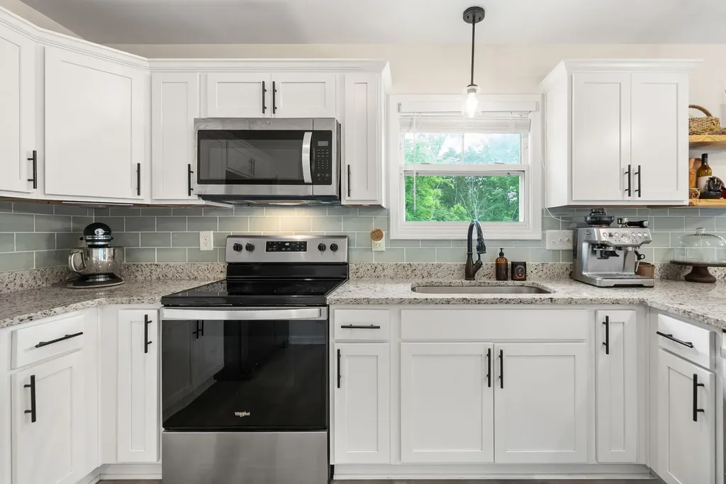 411 Hillside Drive Clarksville TN 37040