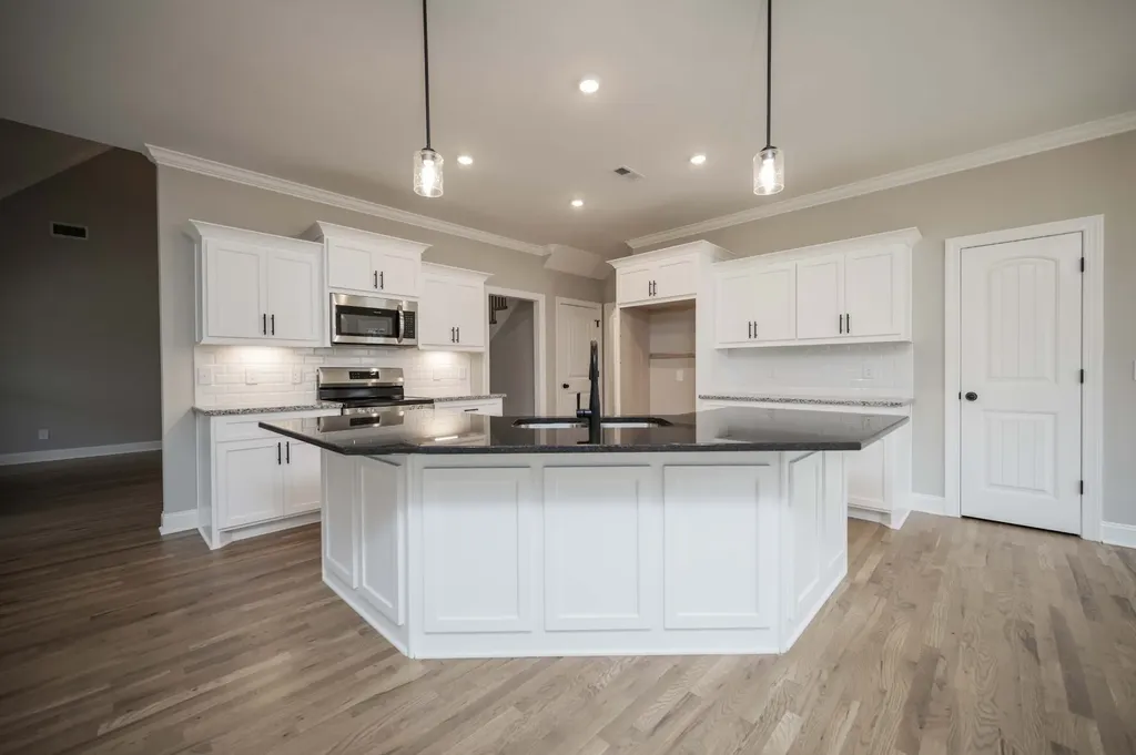 5409 Walnut Farms Boulevard Christiana TN 37037