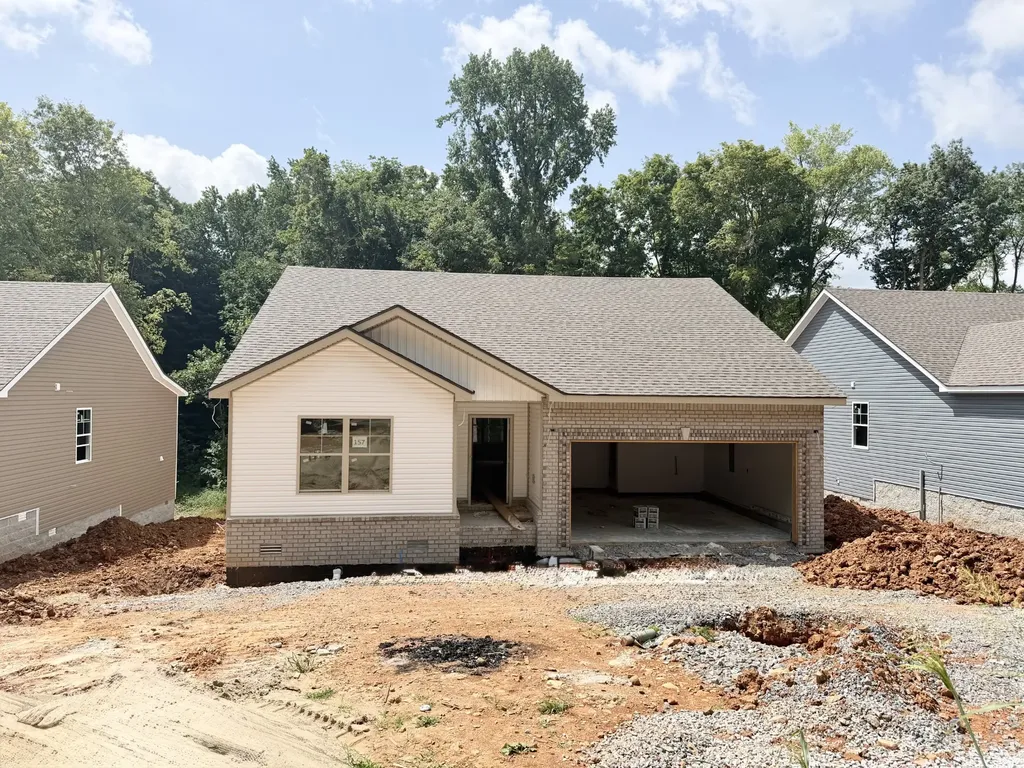 157 Irish Hills Clarksville TN 37042