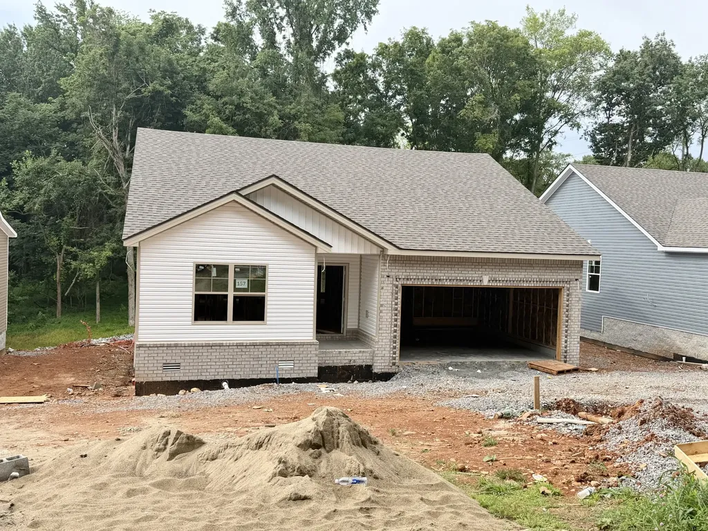 157 Irish Hills Clarksville TN 37042