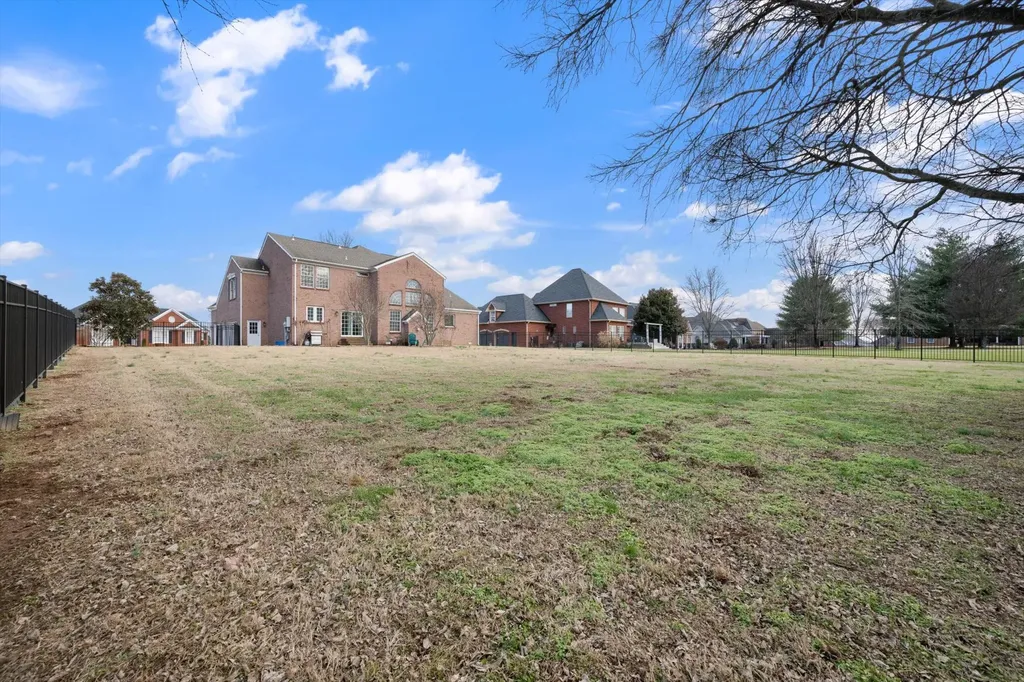 508 Five Oaks Boulevard Lebanon TN 37087