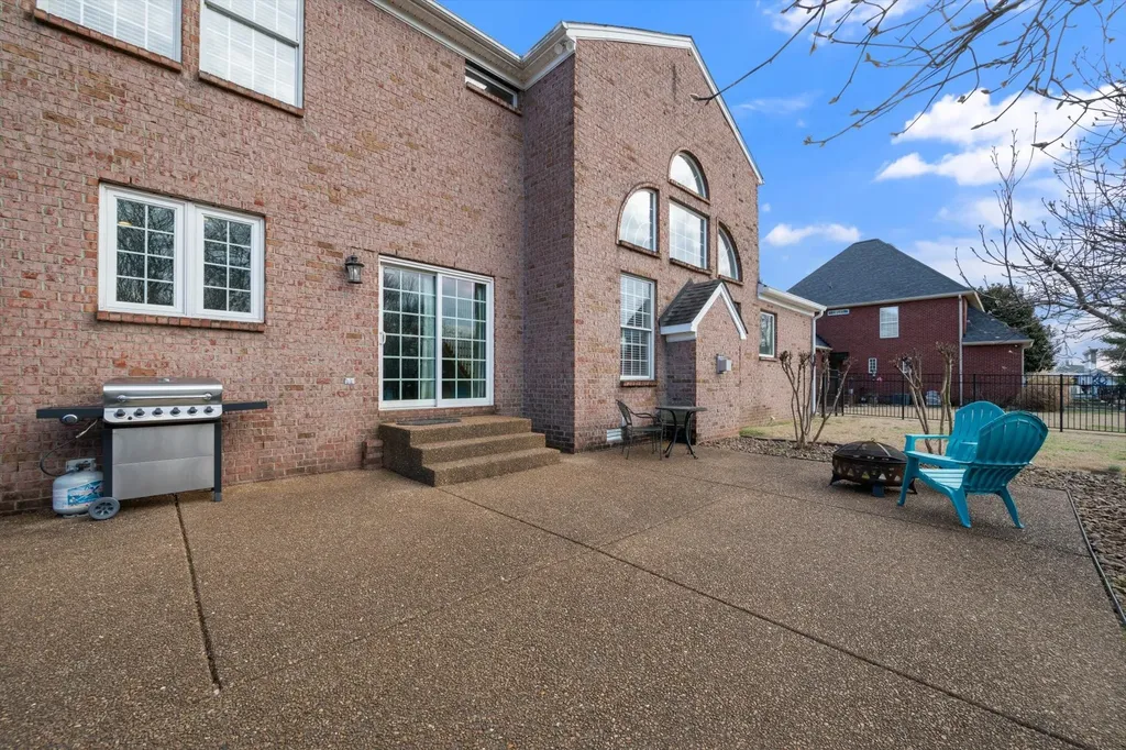 508 Five Oaks Boulevard Lebanon TN 37087