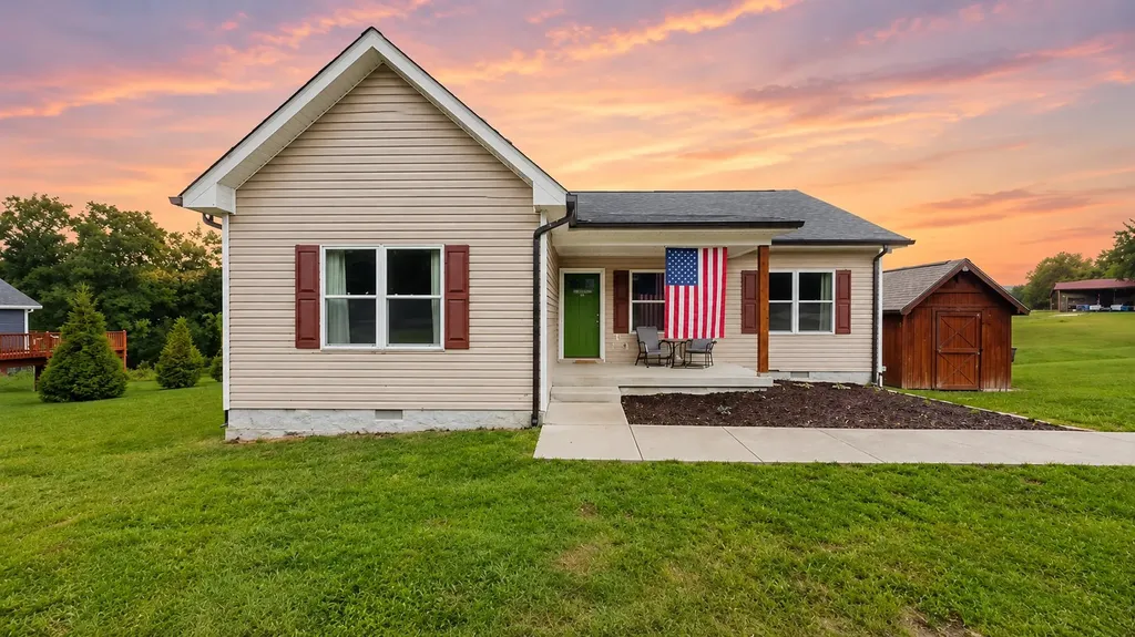 3934 Highway 47, N Charlotte TN 37036