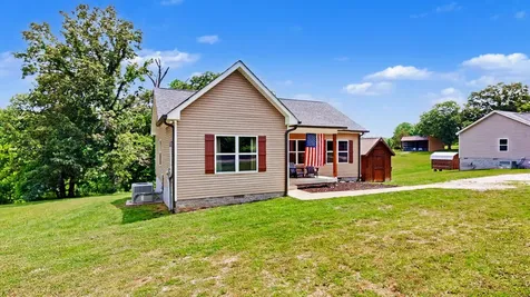 3934 Highway 47, N Charlotte TN 37036