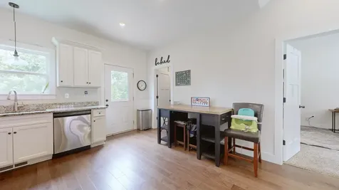 3934 Highway 47, N Charlotte TN 37036