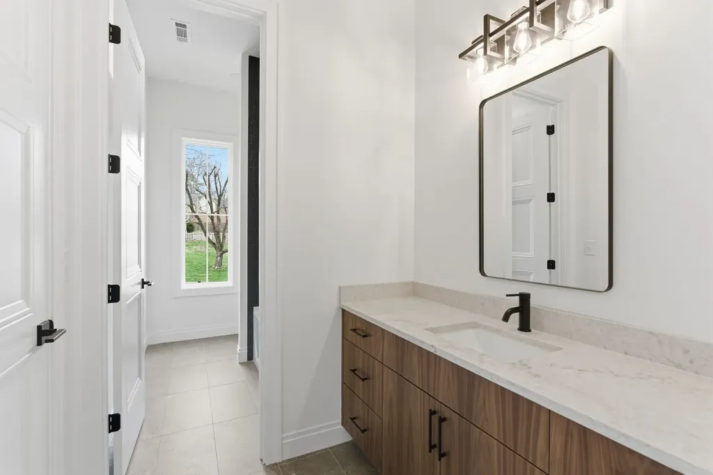 1107 Lipscomb Drive Nashville TN 37204