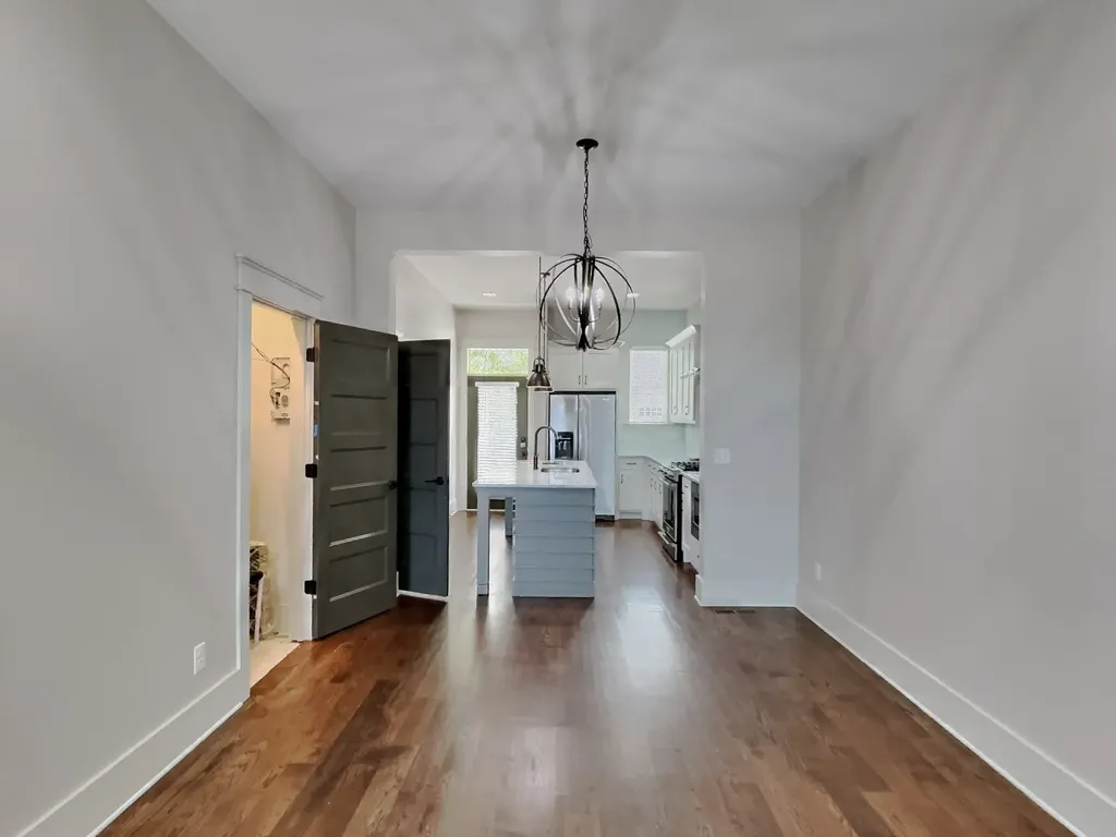 6813 Charlotte Pike Nashville TN 37209
