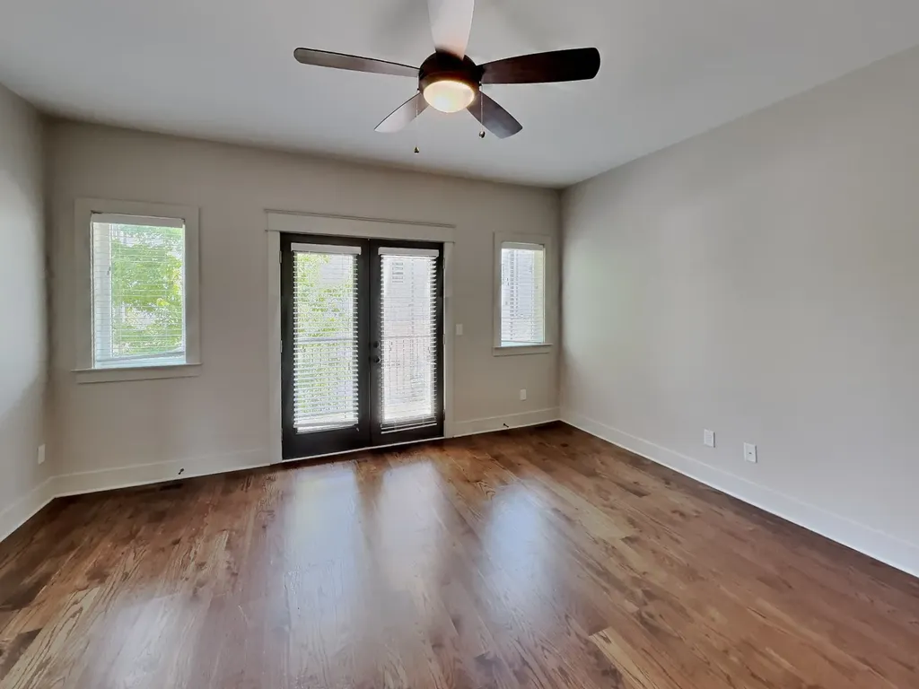 6813 Charlotte Pike Nashville TN 37209