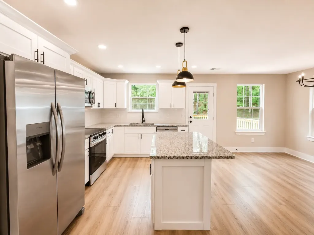 1116 Manley Loop Dickson TN 37055
