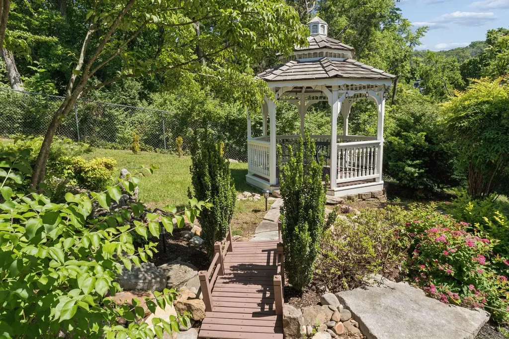 6125 Stillmeadow Drive Nashville TN 37211