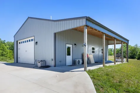 1071 Sycamore Lane Nunnelly TN 37137