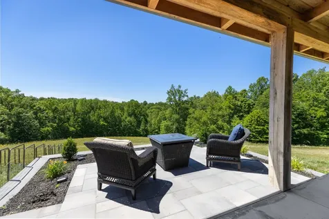 1071 Sycamore Lane Nunnelly TN 37137
