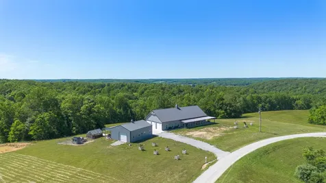 1071 Sycamore Lane Nunnelly TN 37137