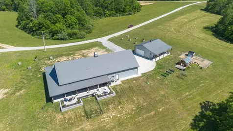 1071 Sycamore Lane Nunnelly TN 37137