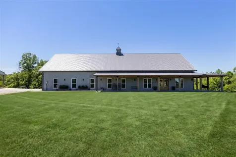 1071 Sycamore Lane Nunnelly TN 37137