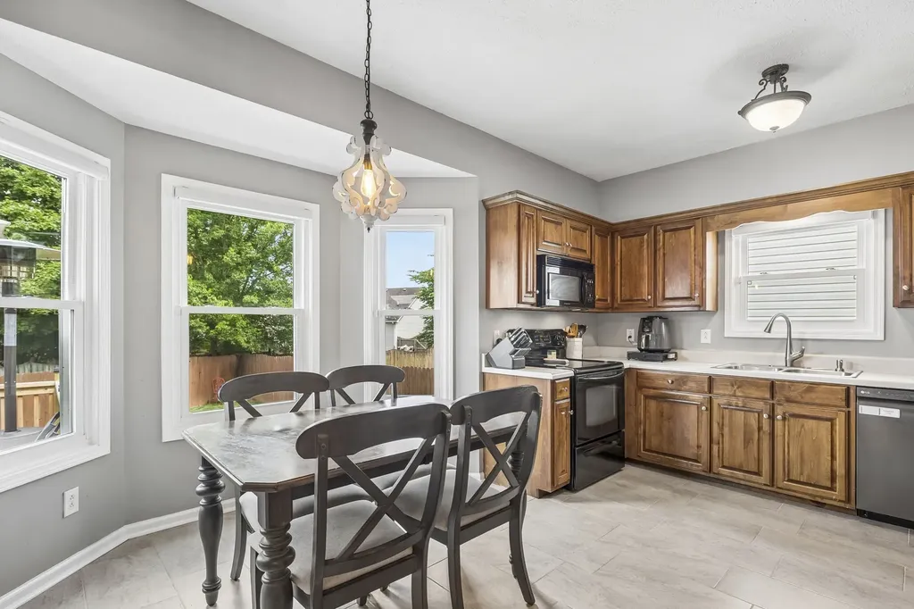 2504 Oak Hill Drive Murfreesboro TN 37130