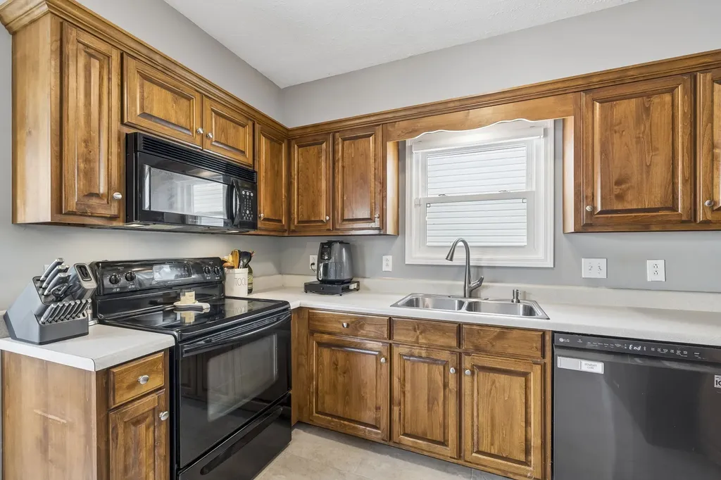 2504 Oak Hill Drive Murfreesboro TN 37130