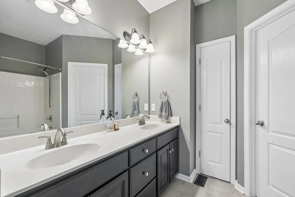 2504 Oak Hill Drive Murfreesboro TN 37130