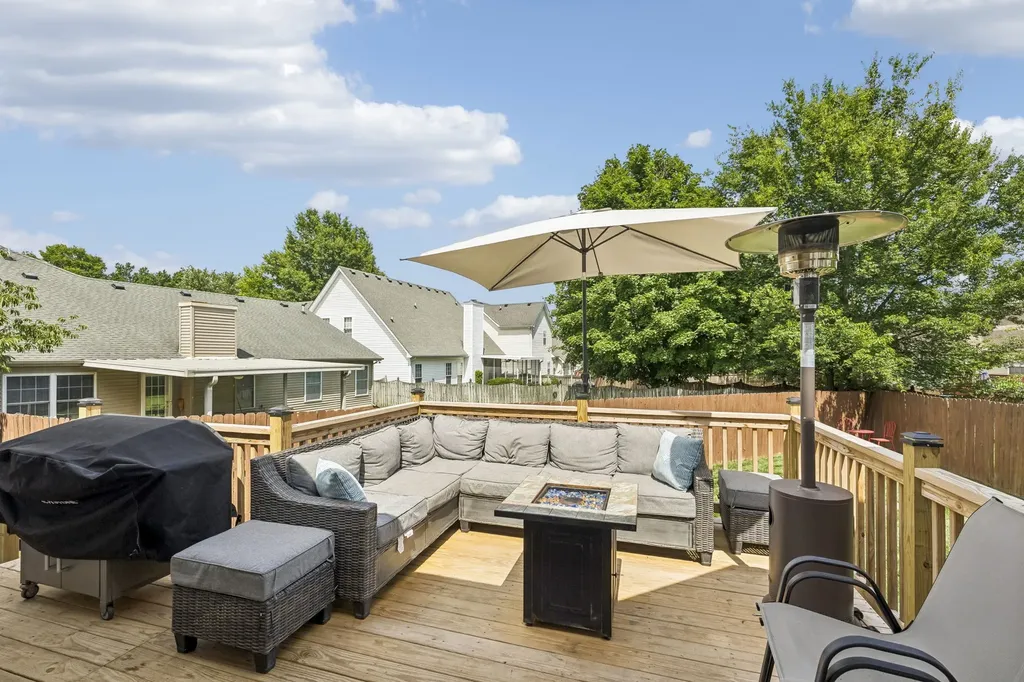 2504 Oak Hill Drive Murfreesboro TN 37130