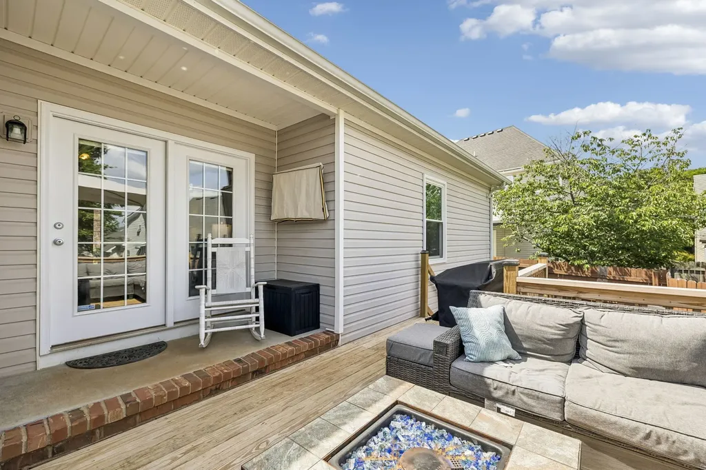 2504 Oak Hill Drive Murfreesboro TN 37130
