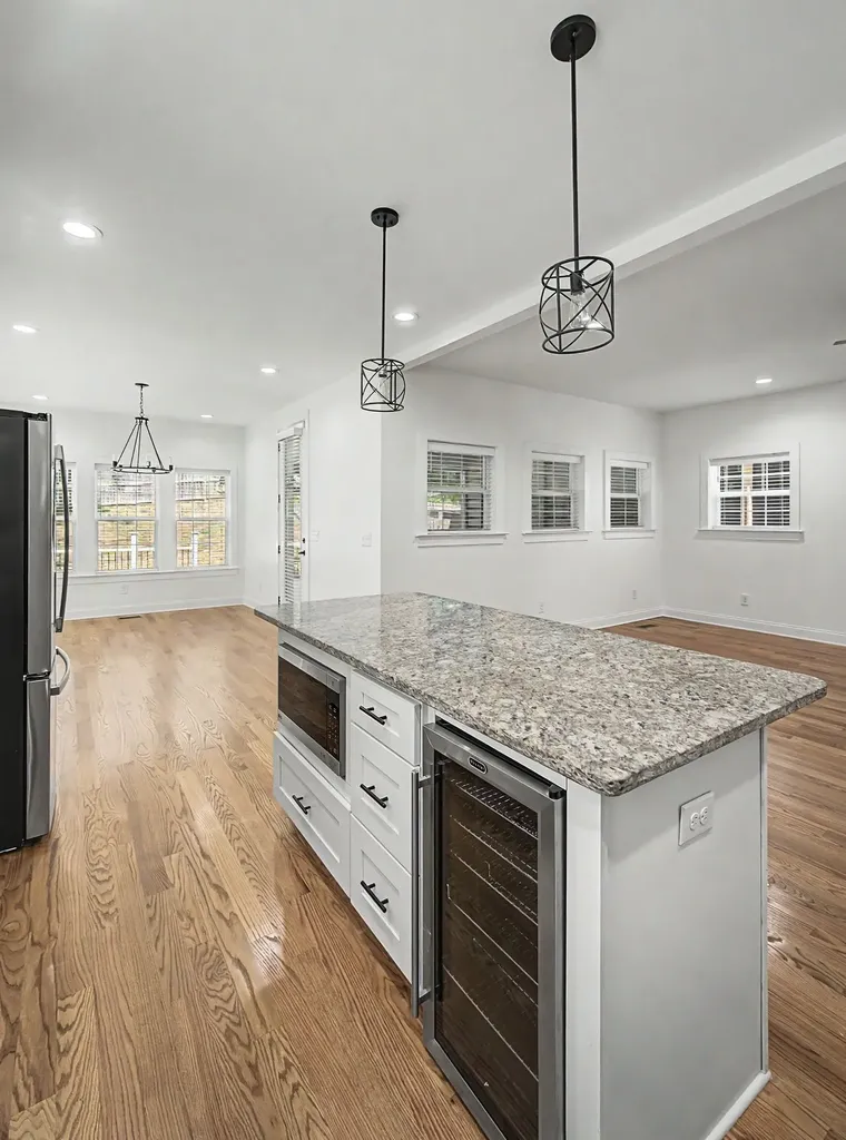 1518B Dugger Drive Nashville TN 37206
