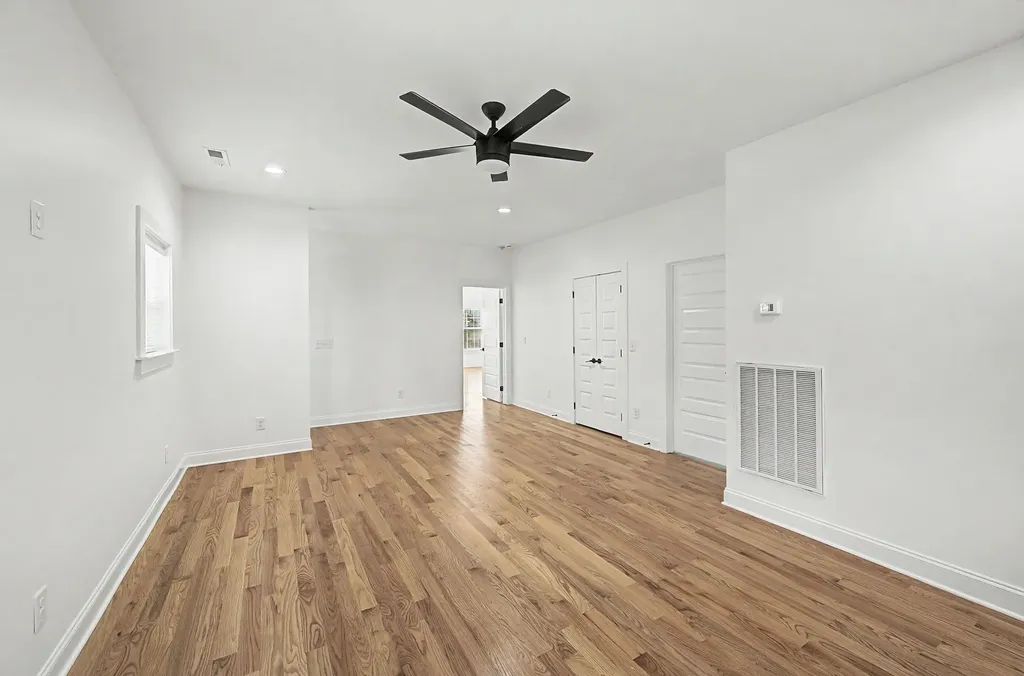 1518B Dugger Drive Nashville TN 37206
