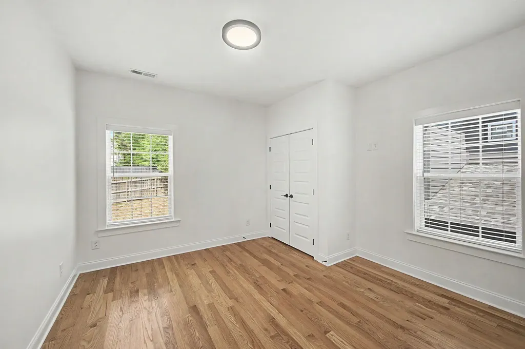 1518B Dugger Drive Nashville TN 37206