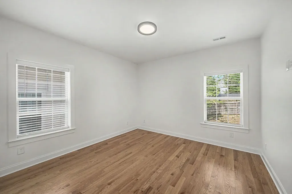 1518B Dugger Drive Nashville TN 37206