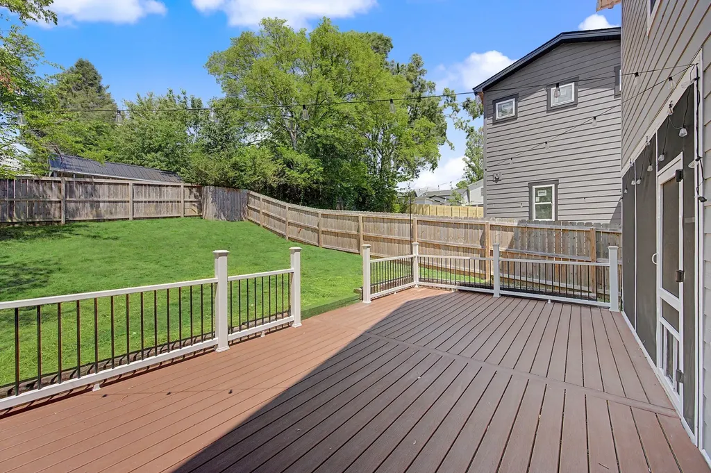 1518B Dugger Drive Nashville TN 37206