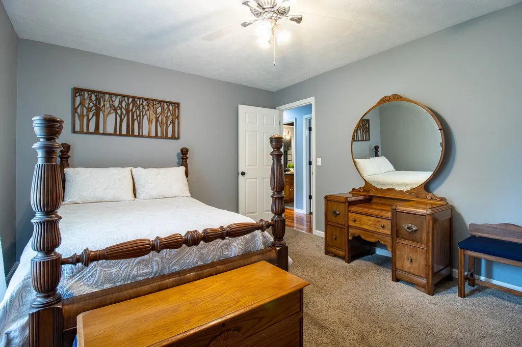 303 Stephanie Drive White House TN 37188