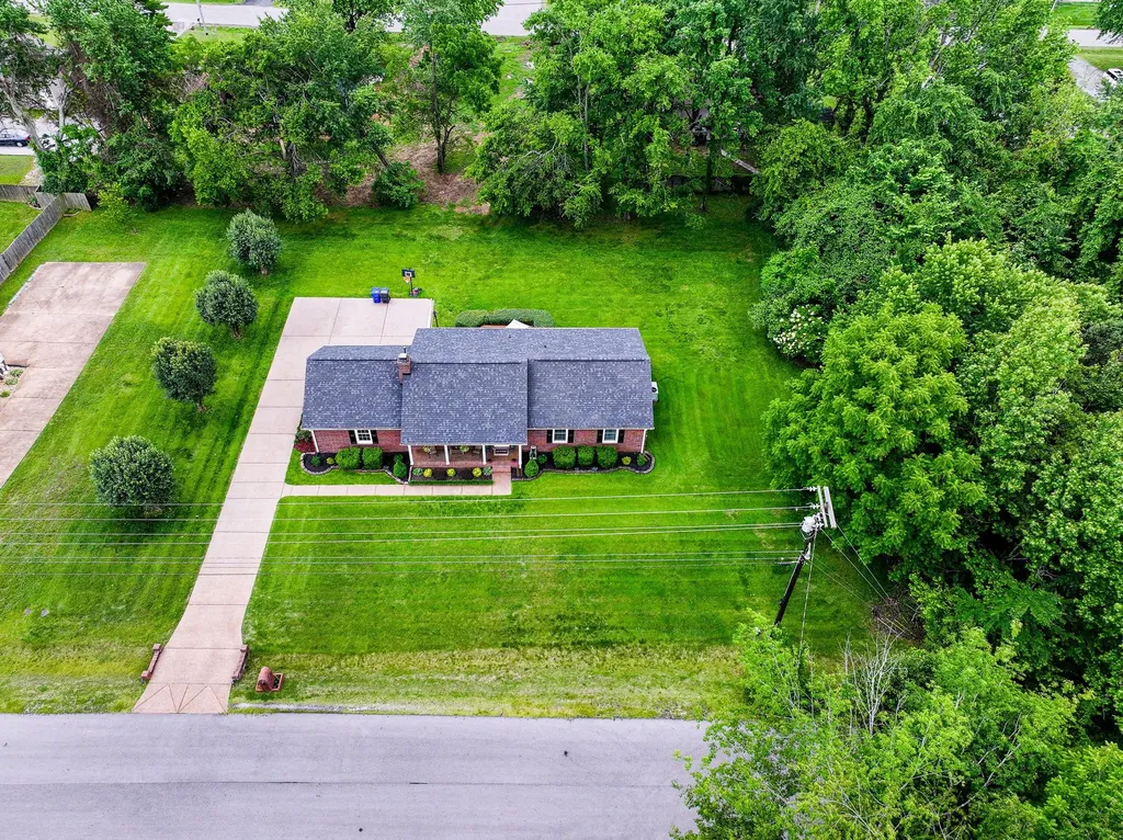 303 Stephanie Drive White House TN 37188