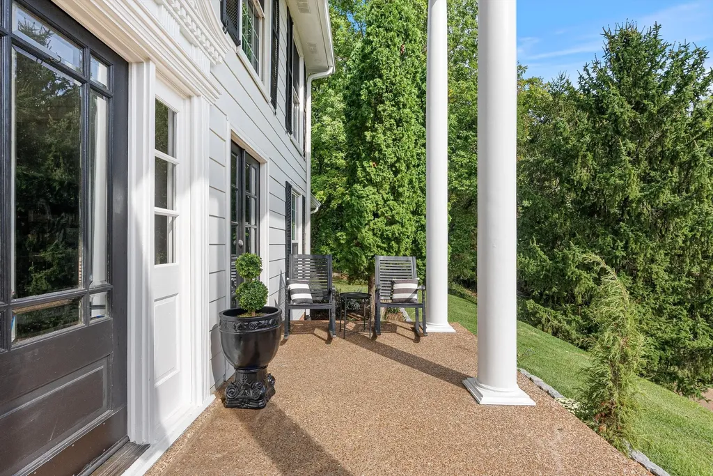 1607 Otter Creek Road Nashville TN 37215