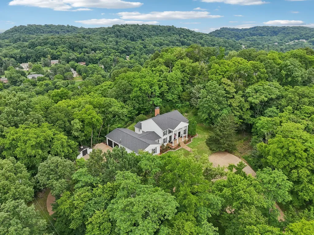 1607 Otter Creek Road Nashville TN 37215