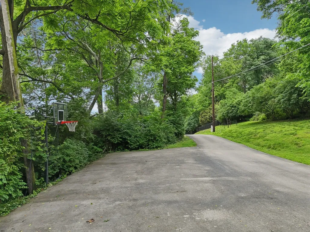 1607 Otter Creek Road Nashville TN 37215