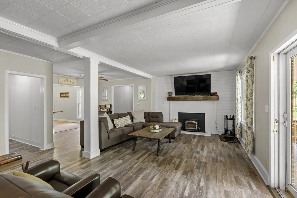 444 Cooley Road Waverly TN 37185