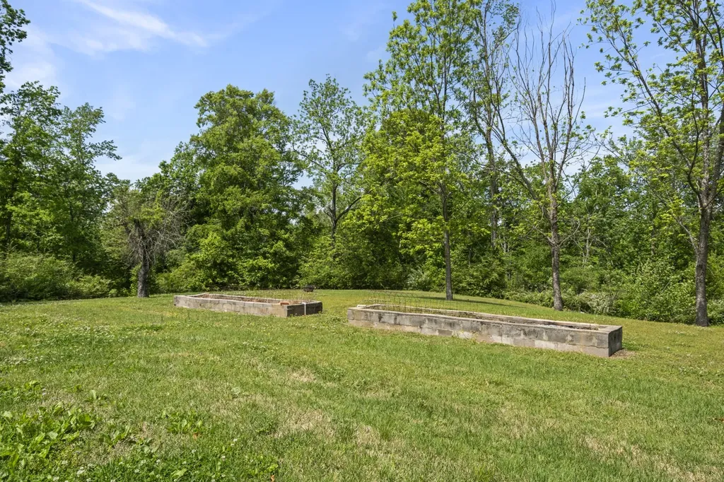 444 Cooley Road Waverly TN 37185