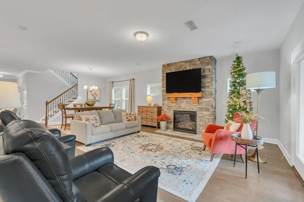 4937 Riverbank Drive Hermitage TN 37076
