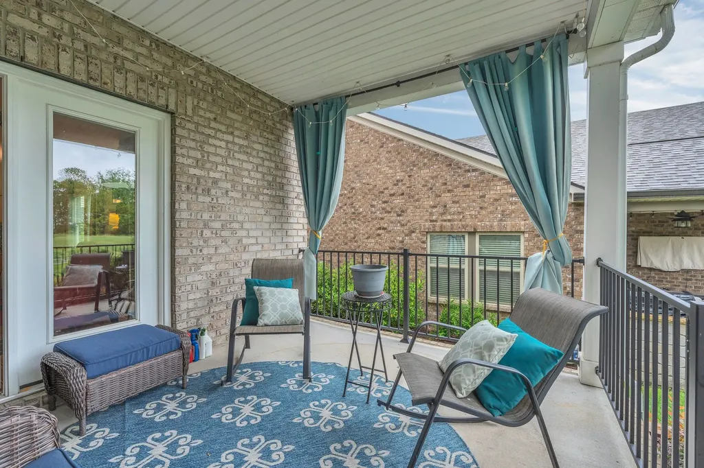4937 Riverbank Drive Hermitage TN 37076