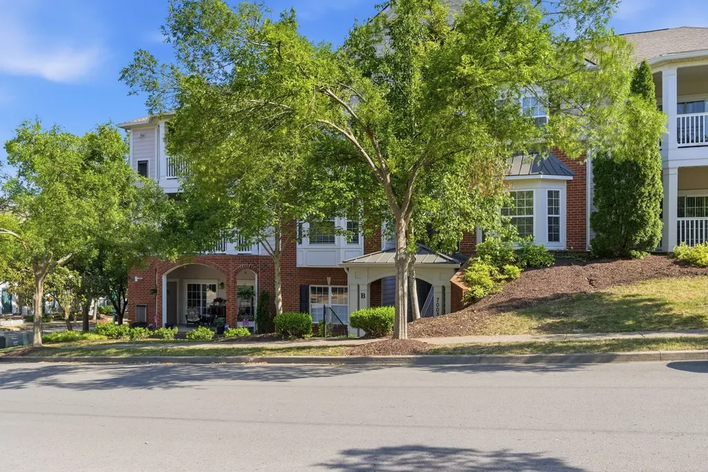 7003 Lenox Village Drive Nashville TN 37211
