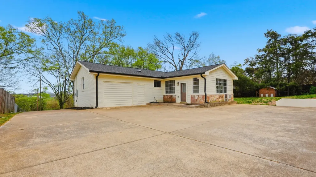 542 Moncrief Avenue Goodlettsville TN 37072
