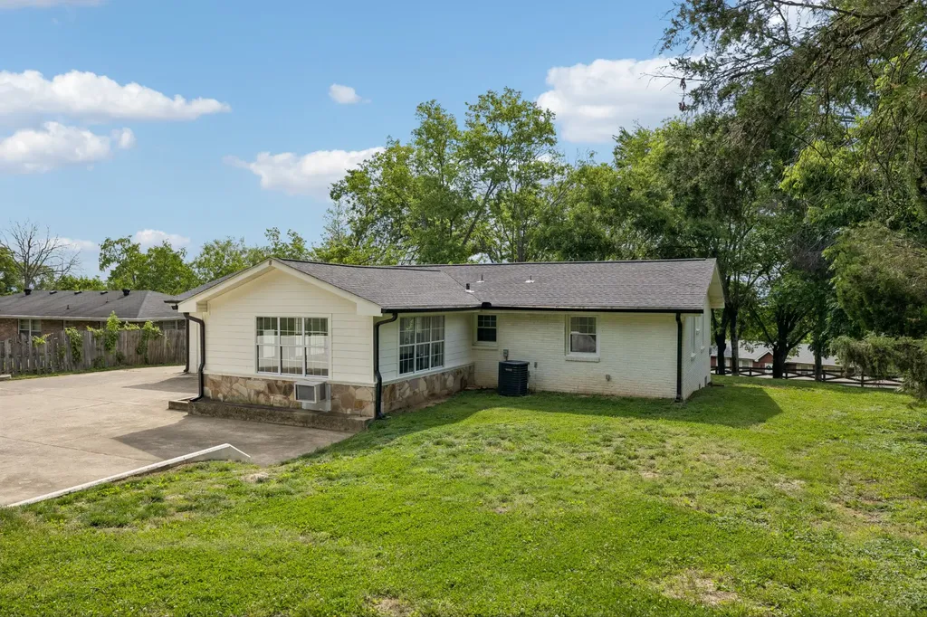 542 Moncrief Avenue Goodlettsville TN 37072