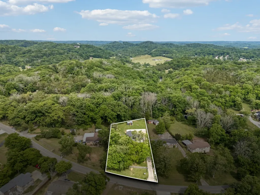 542 Moncrief Avenue Goodlettsville TN 37072