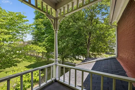 103 Cowan St, W Cowan TN 37318