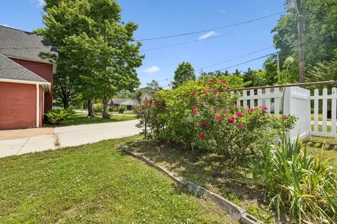 103 Cowan St, W Cowan TN 37318