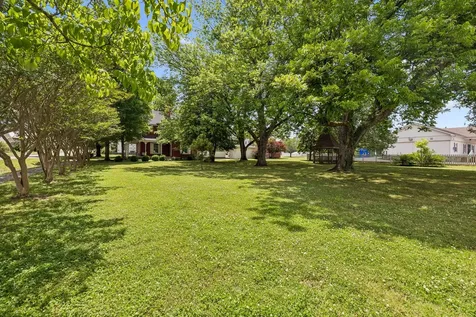103 Cowan St, W Cowan TN 37318