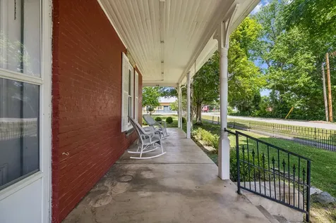 103 Cowan St, W Cowan TN 37318