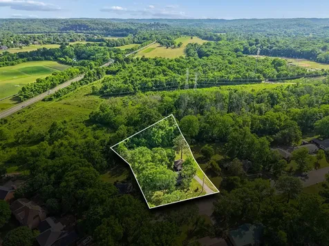599 Harpeth Pkwy, E Nashville TN 37221